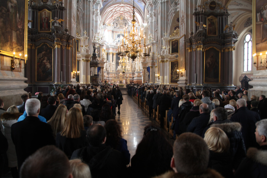 High Mass on Easter Sunday of 2017